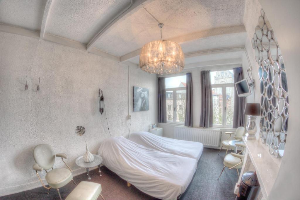 Hotel Urban Dreams Antwerp Room photo